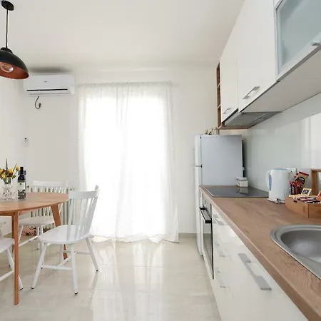 July 公寓 扎达尔