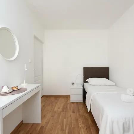 Apartment July Zadar